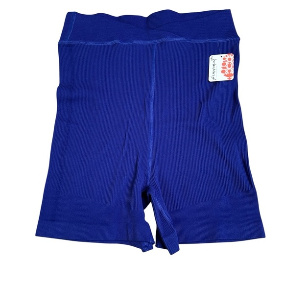 Free People Movement Free Throw bike shorts NWT Large - Picture 2 of 4